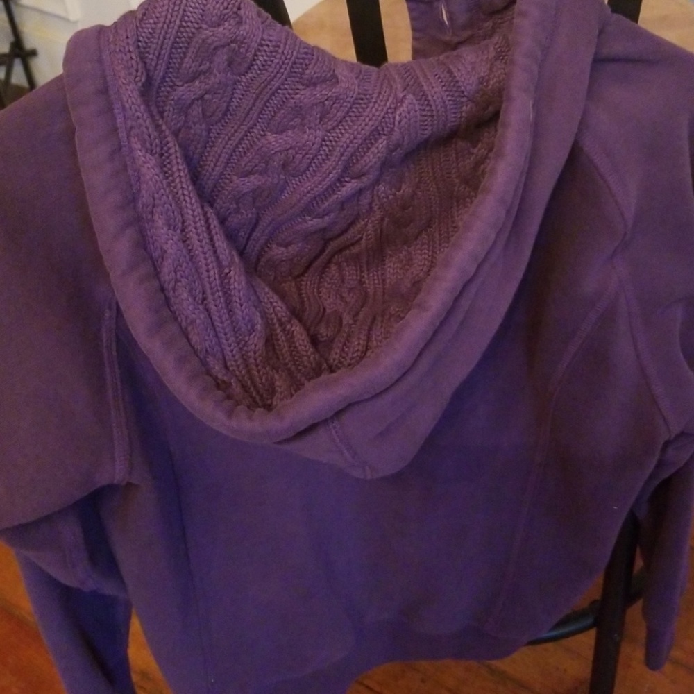 Sweatshirt - Picture 5 of 6
